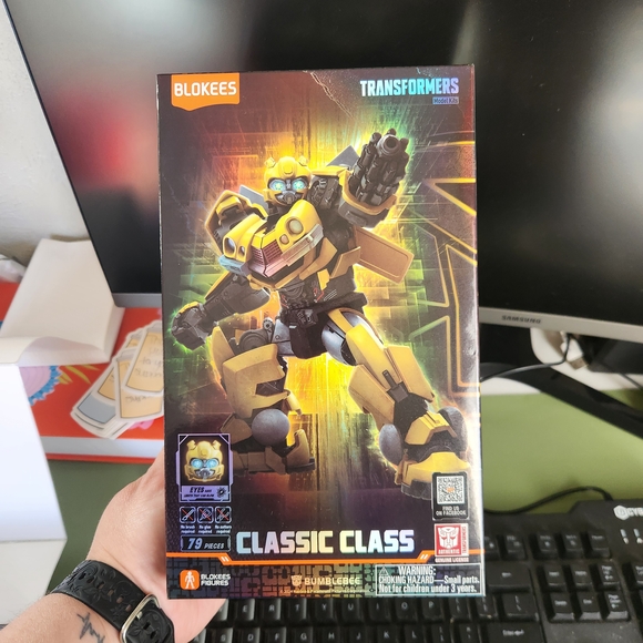 Other - BLOKEES Classic Class Yellow Transformers Robot Figure